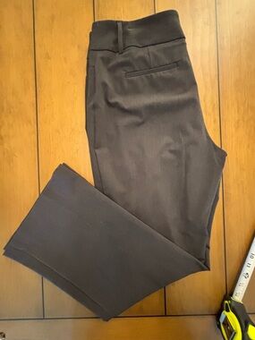 Classic Grey Dress Pants by Alfani - size 10S